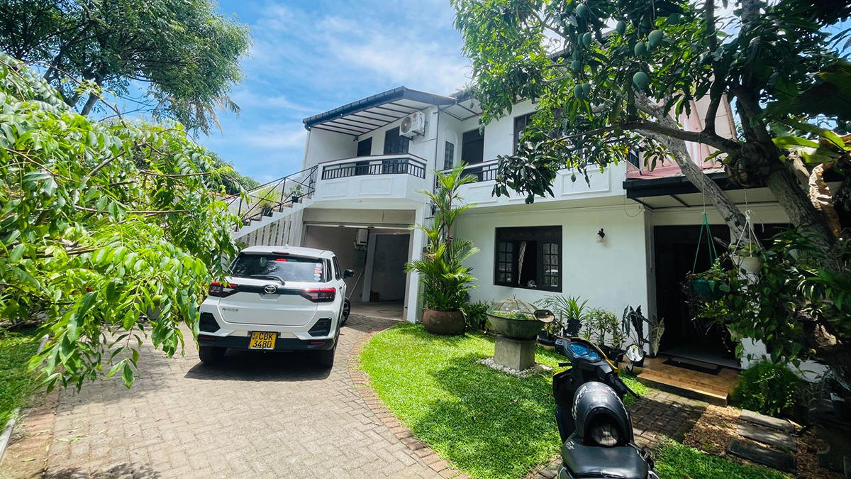 ⭕️ (DH92) 10p Two Story House for sale in Moratuwa Uyana