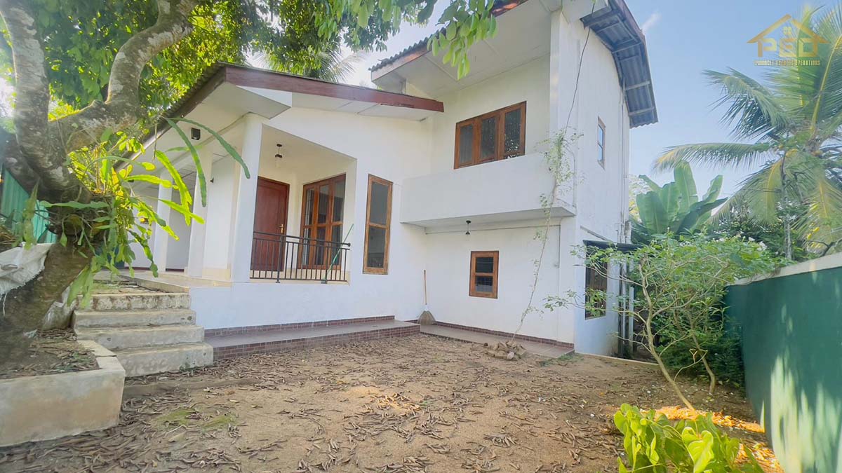 (DH4) Two-Story House for Sale in Homagama