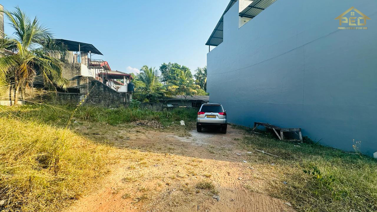 (S352) 7.5 perch Bare Land for Sale in Weera Mawatha,Thalawathugoda