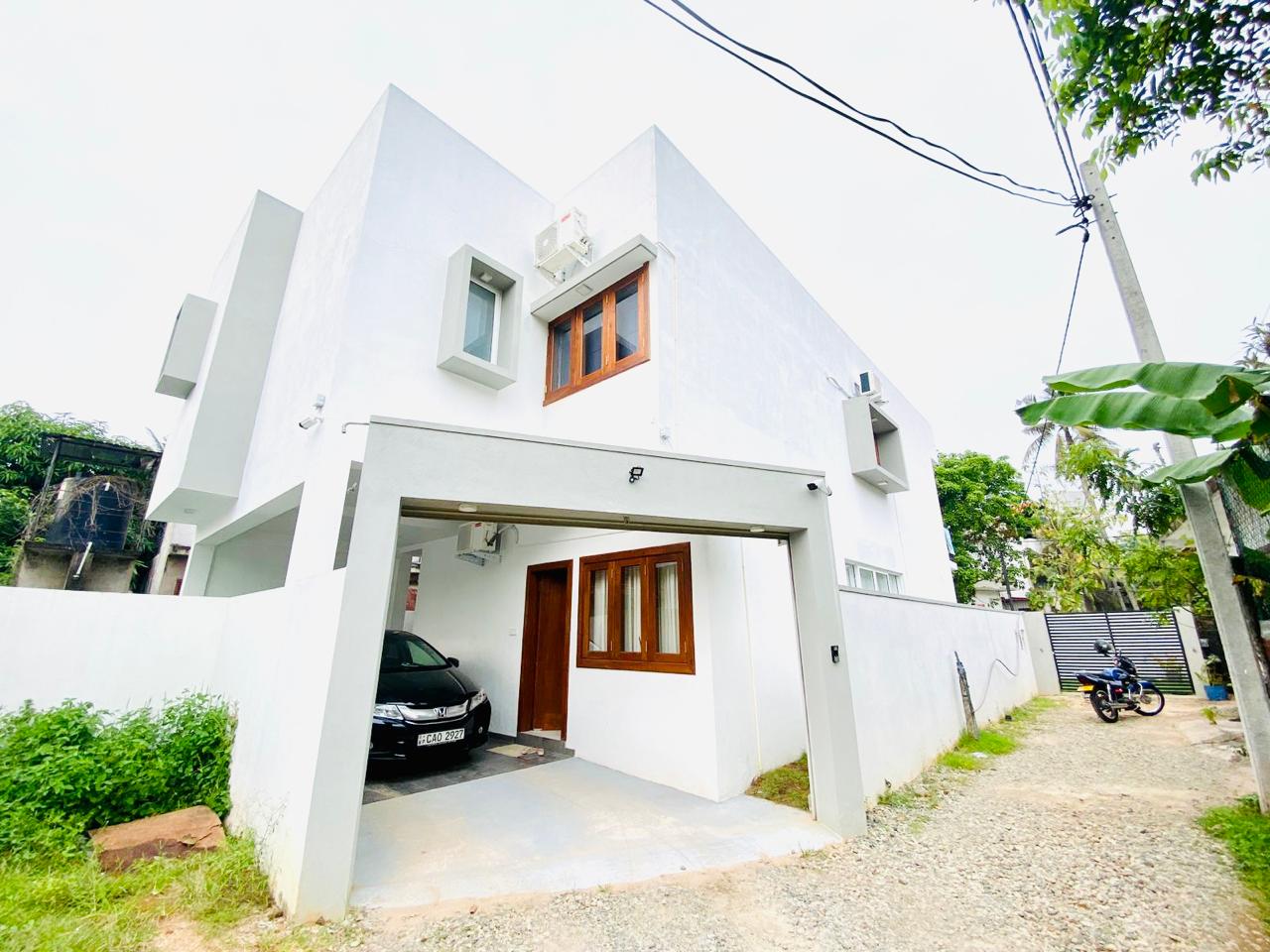 P514)Two-story house for Rent in Gangodawila , Nugegoda ( Kattiya Junction )