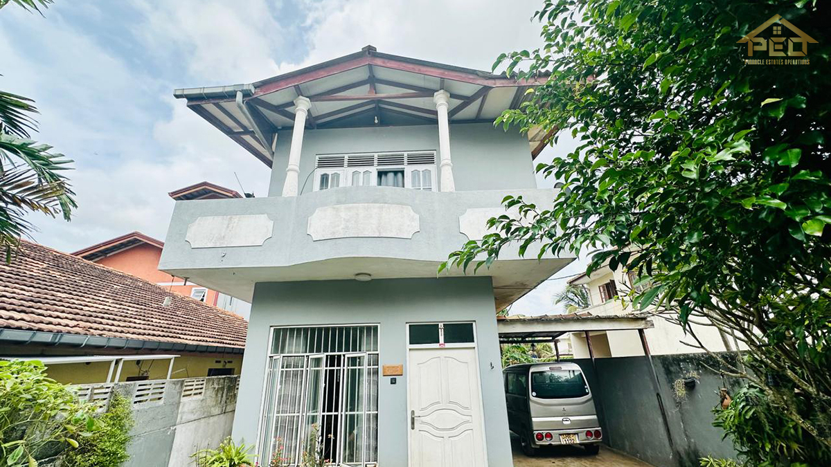 (S470) 8 perches-2 story house for sale in Moratuwa Uyana rd