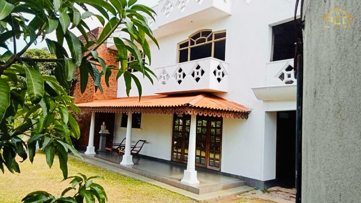 (P204) Two story house for sale in Nugegoda