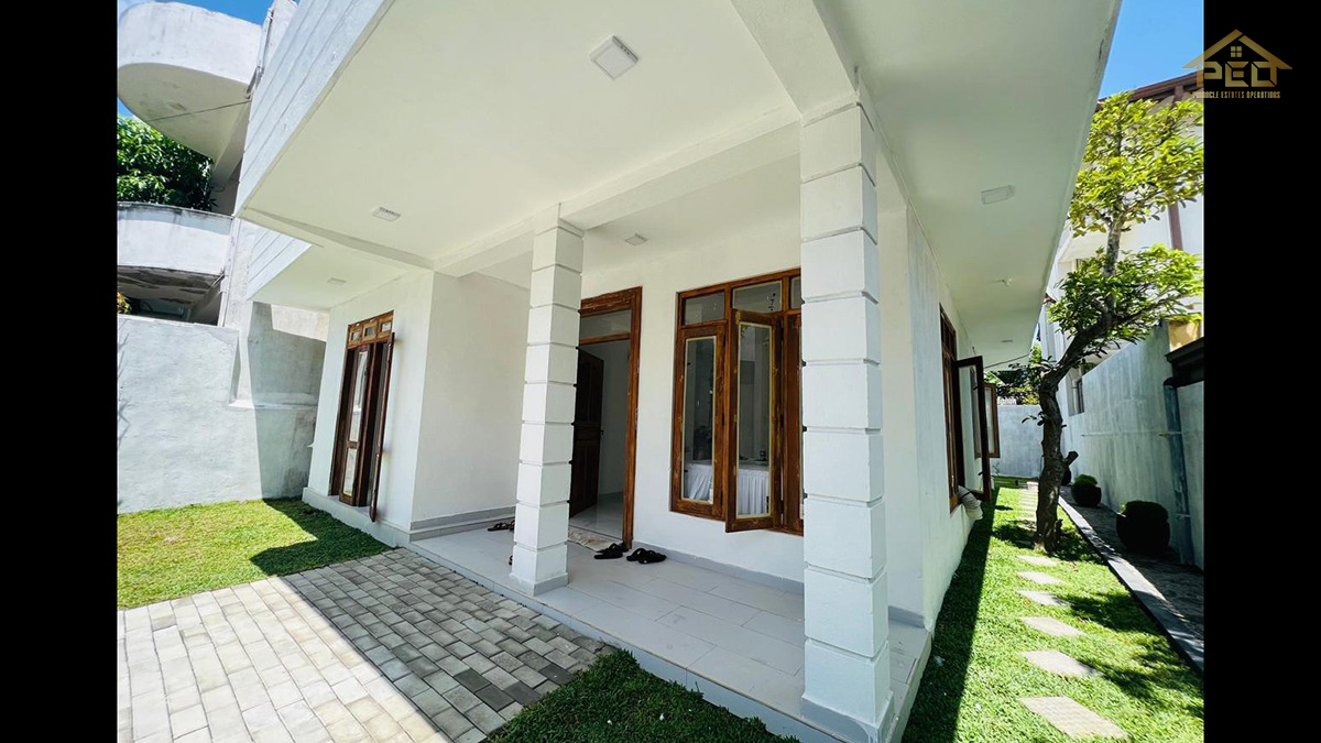 (DR218) Modern House for Rent in Mount Lavinia