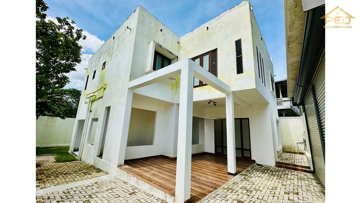 (S567) Architecture designed newly built 3 story House Sale in Godagama