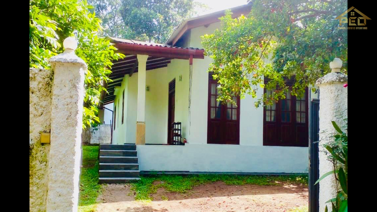 (S552) Single Story House for Sale in Kadawatha.