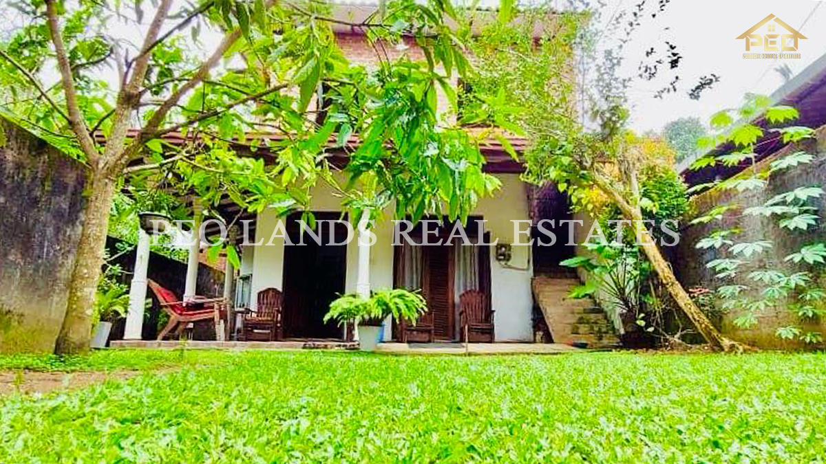 (K113) 2 Storey House For Sale in Gampaha, Miriswatta