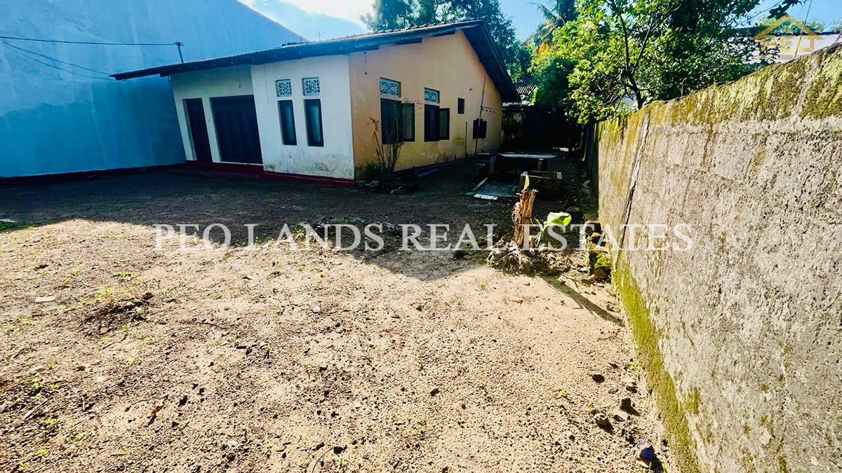 (S574) 7.8 perch Land With House for Sale in Battaramulla