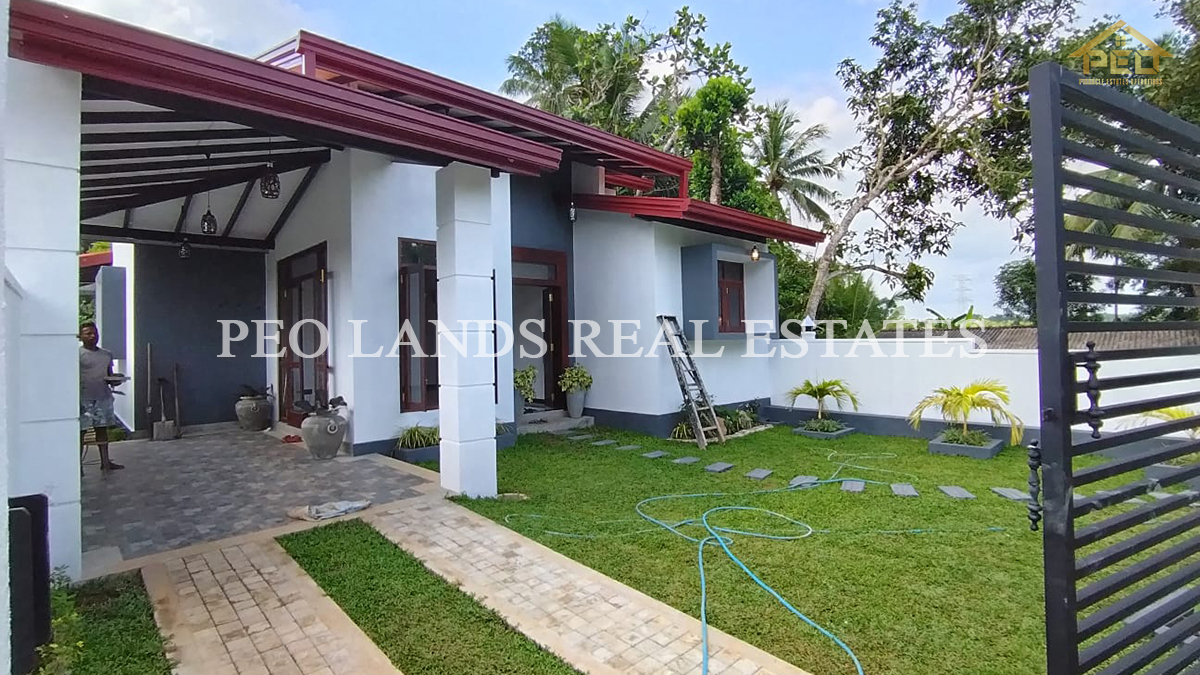 (DH253) Single Storey House for Sale in Homagama