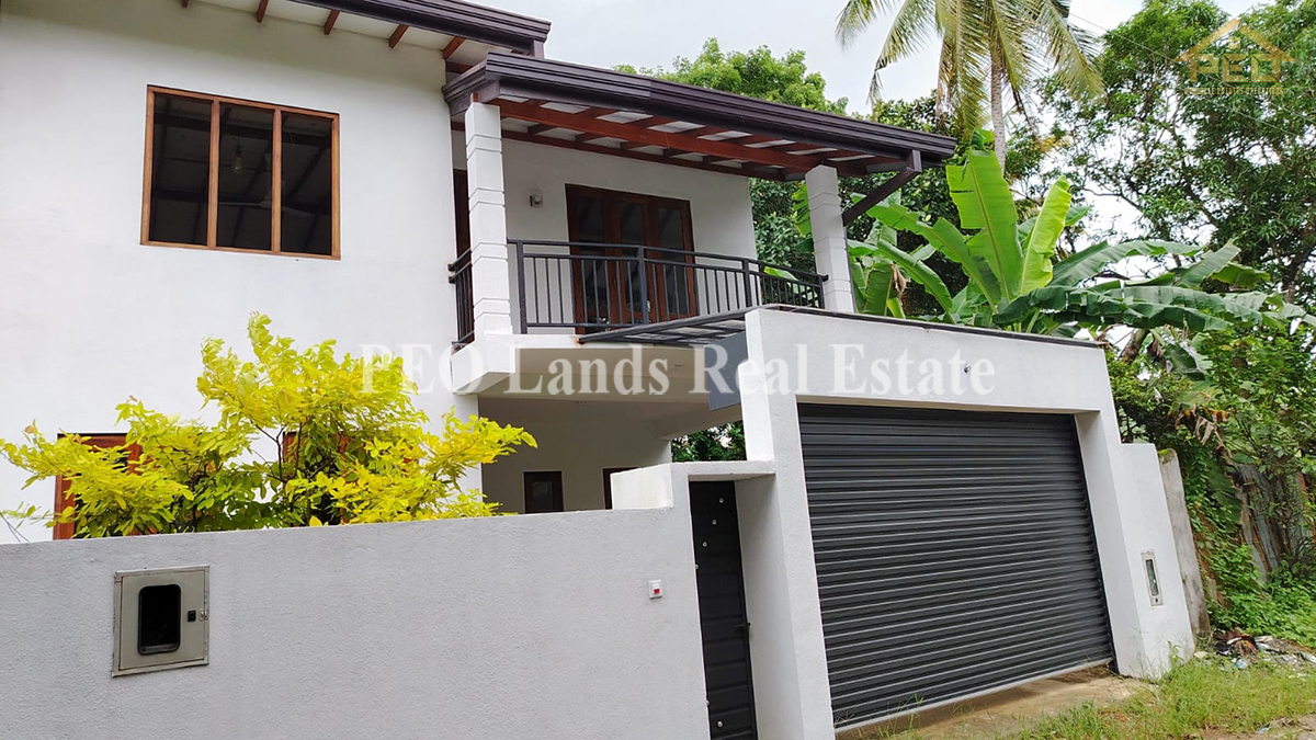 (DH302) Brand New Two Storey house For Sale in Kottawa