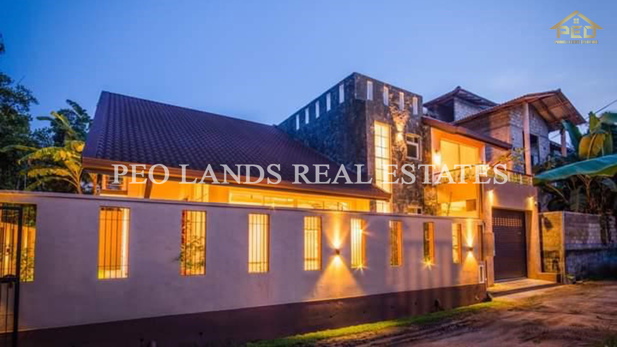 (P219) Luxury 2 story house for sale in Kandy,Manikhinna