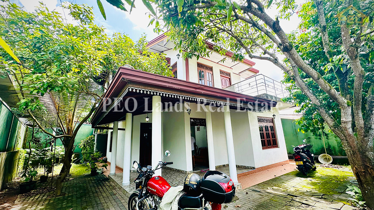 (S617) 10 Perch Two Story House Sale in Battaramulla Udumulla road