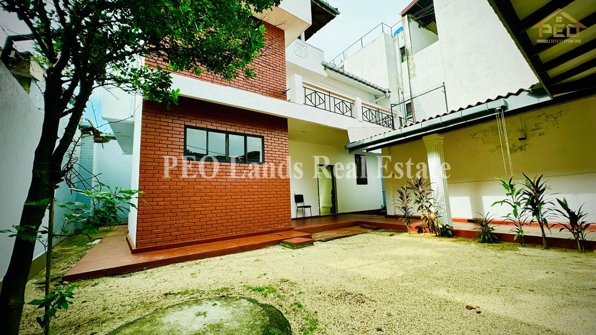 (P241) Two-story house for sale in Dehiwala,Galviharaya Rd