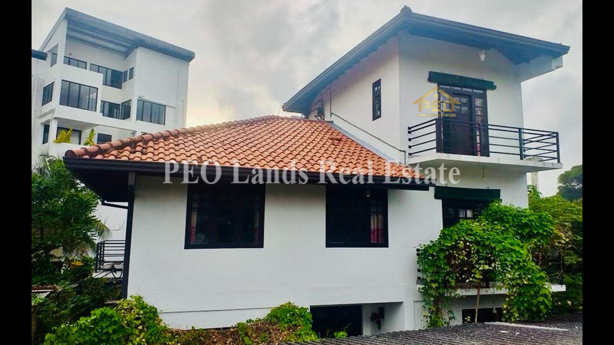 (S632) 3 Storey House For Sale in Colombo 5