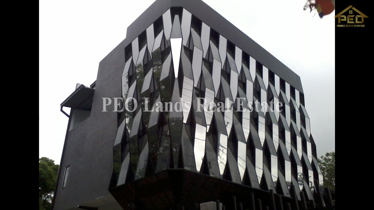 (DCR344) 3 storied modern building for rent in Nugegoda