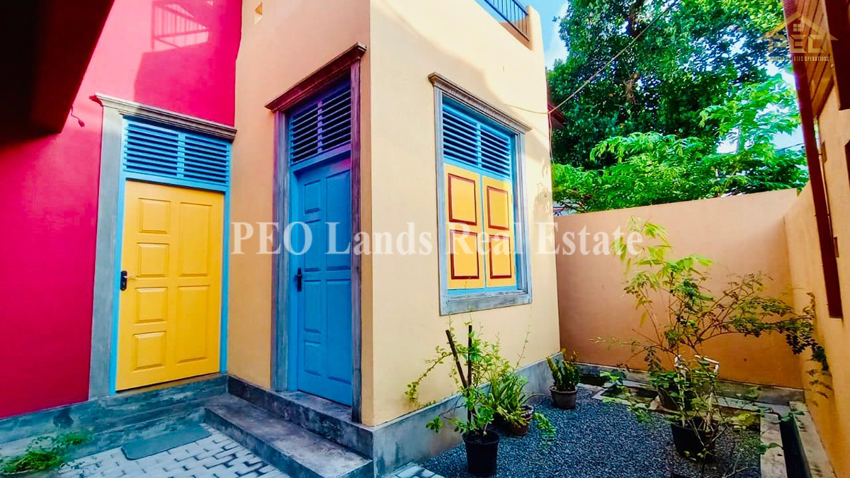 (S650) Luxury Two Storey House For Sale in Pelawatta