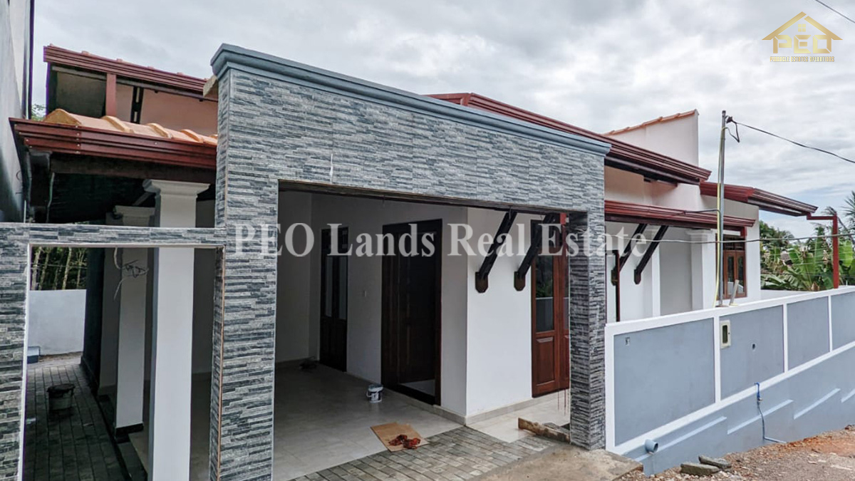 (RS119) Modern Single storey house for sale in Kahathuduwa