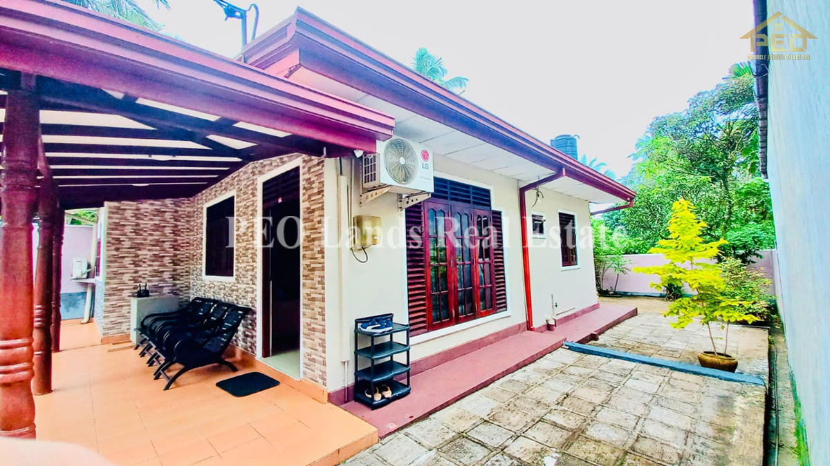 (K204) Single Storey House For Sale in Gampaha, Delgoda( with furniture)