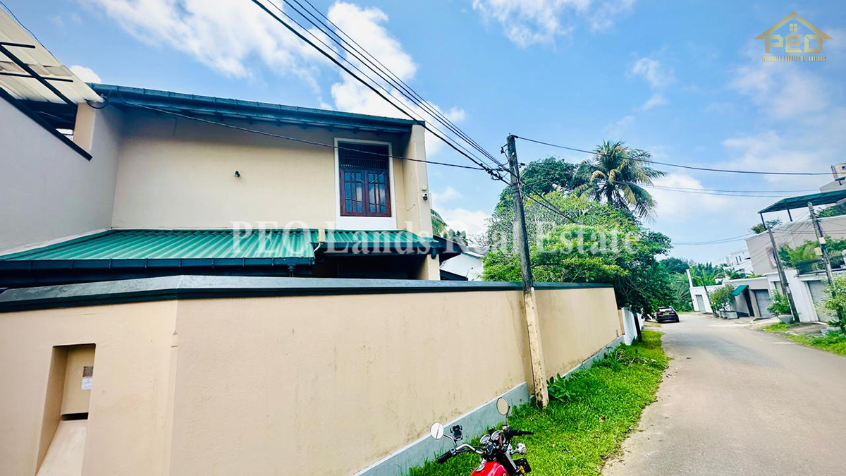 (S639) Two Storey House For Rent in Nawala Road, Rajagiriya