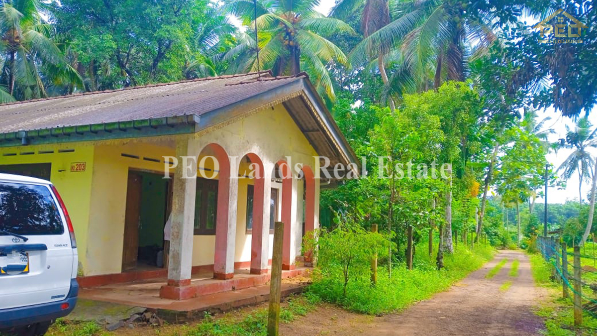 (RS121) Single storey house for sale in Aguruwathota