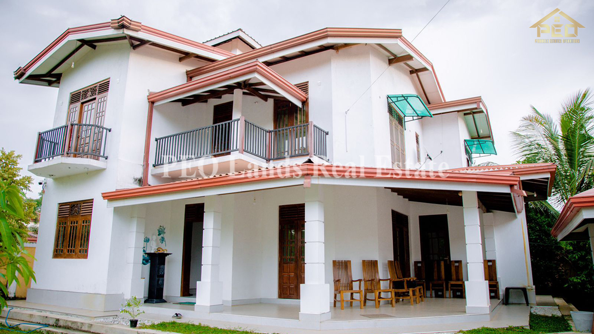 (K206) Two Storey House For Sale in Minuwangoda