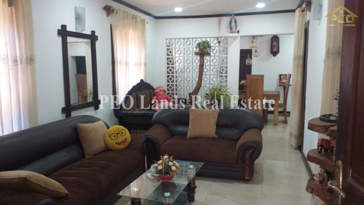 (RS140) House with Work Shop For Sale in Moratuwa