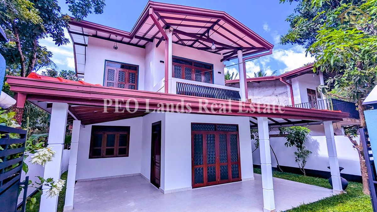 (RS143) Two storey house for sale in Bandaragama