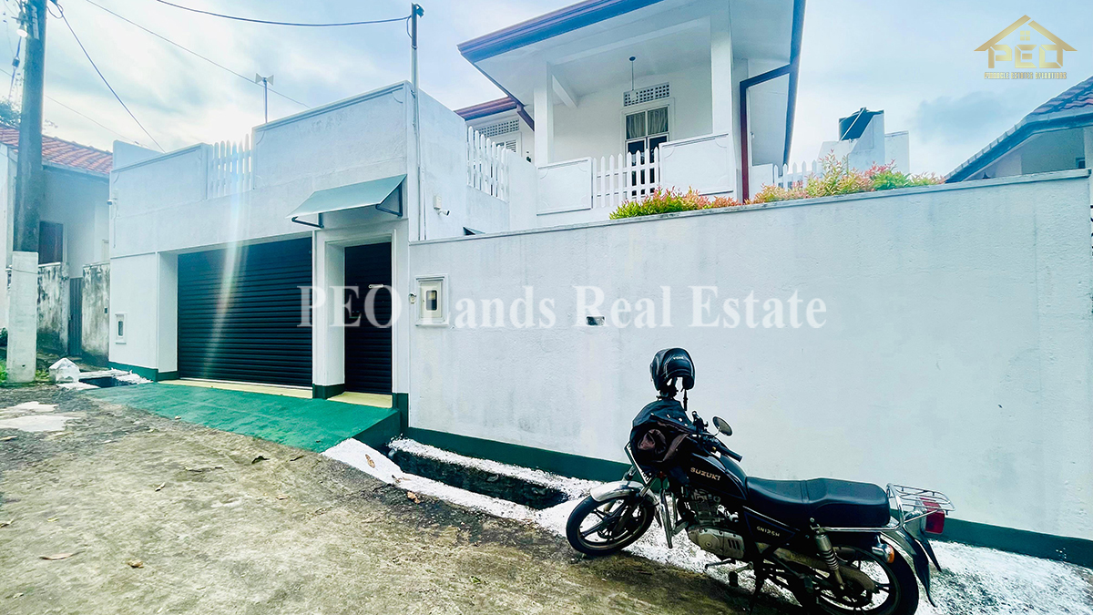 (MH223) Two Storey House For Sale in Malabe, Arangala Junction