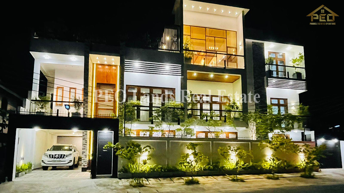 (S697) Super Luxury House for Sale in Palawatta Battaramulla