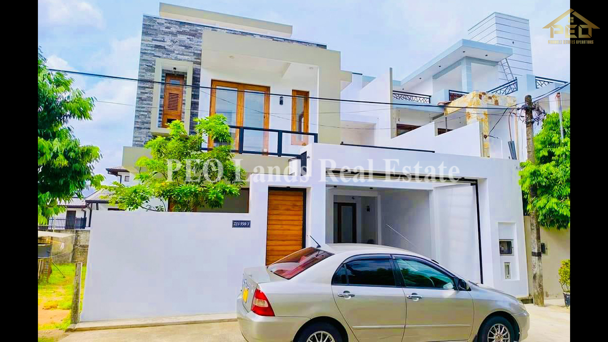 (DH356) Brand New Super Luxury Three Storey House for Sale in Athurugiriya