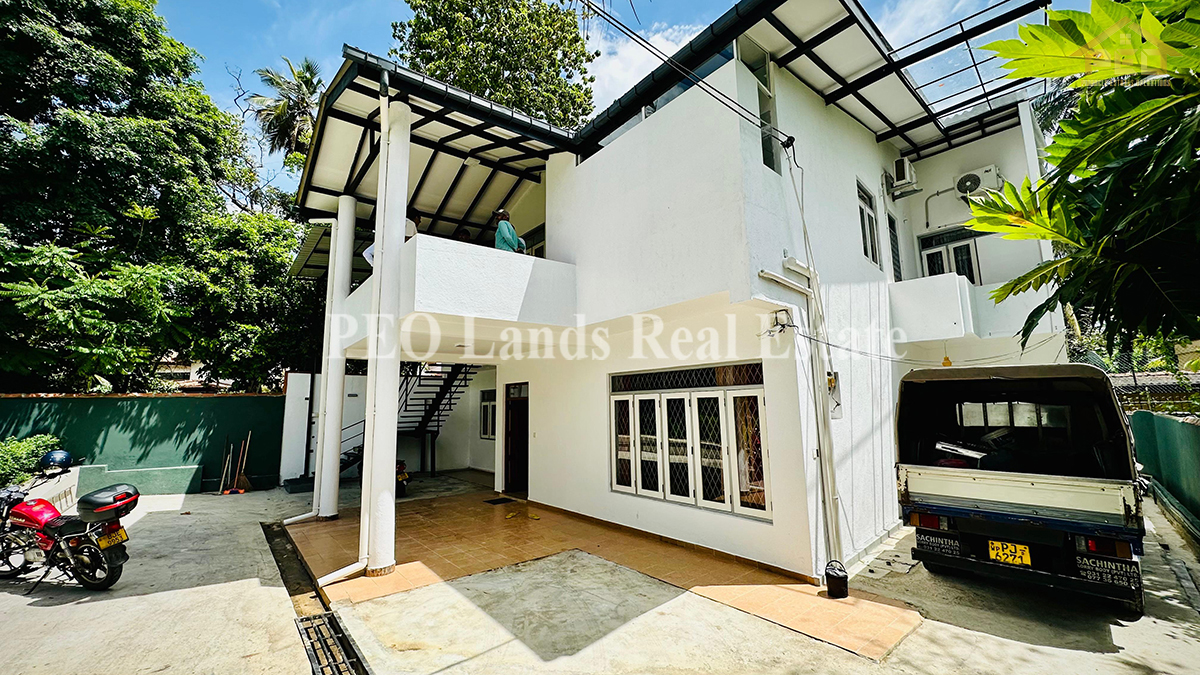 (S671) Two storey House For Rent in Battaramulla