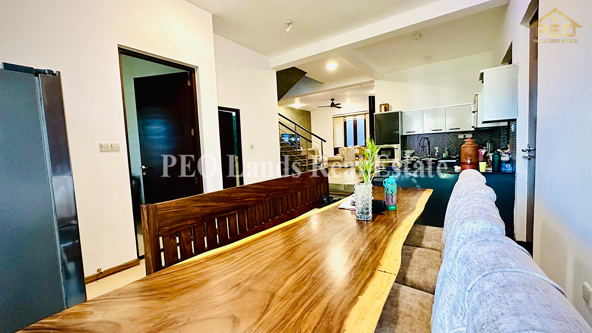 (S673) 2 Storey Full Furnished Luxury House For Sale in Lake RD, Pelawatta