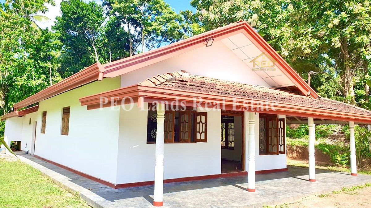 (K253) Single Storey House For Sale in Beliatta