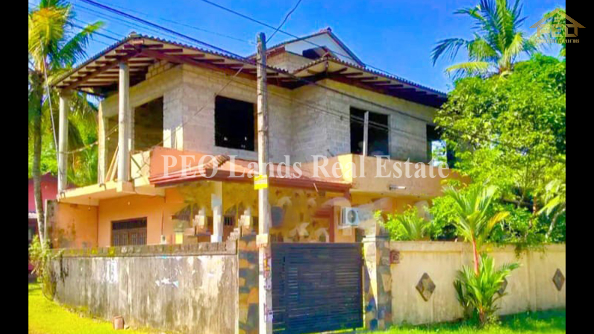 (RS187) Two Storey House for Sale in Kalutara