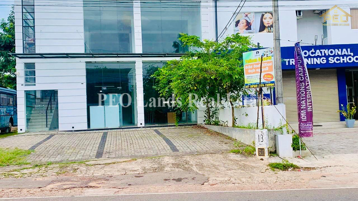 (K309) Commercial Building for Rent in Minuwangoda