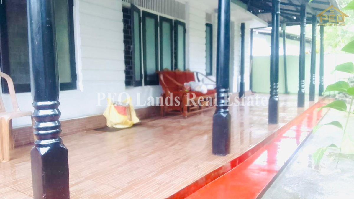 (K310) House for Rent in Gampaha– Suitable Offices/ Stores/ Families/ Boarders