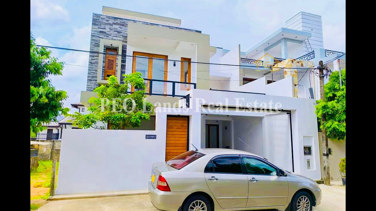 (MH233) Brand New Luxury 3 Storey House for Sale in Athurugiriya