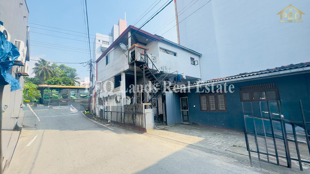 (DL442) 8 P Commercial Land For Sale in Nawala