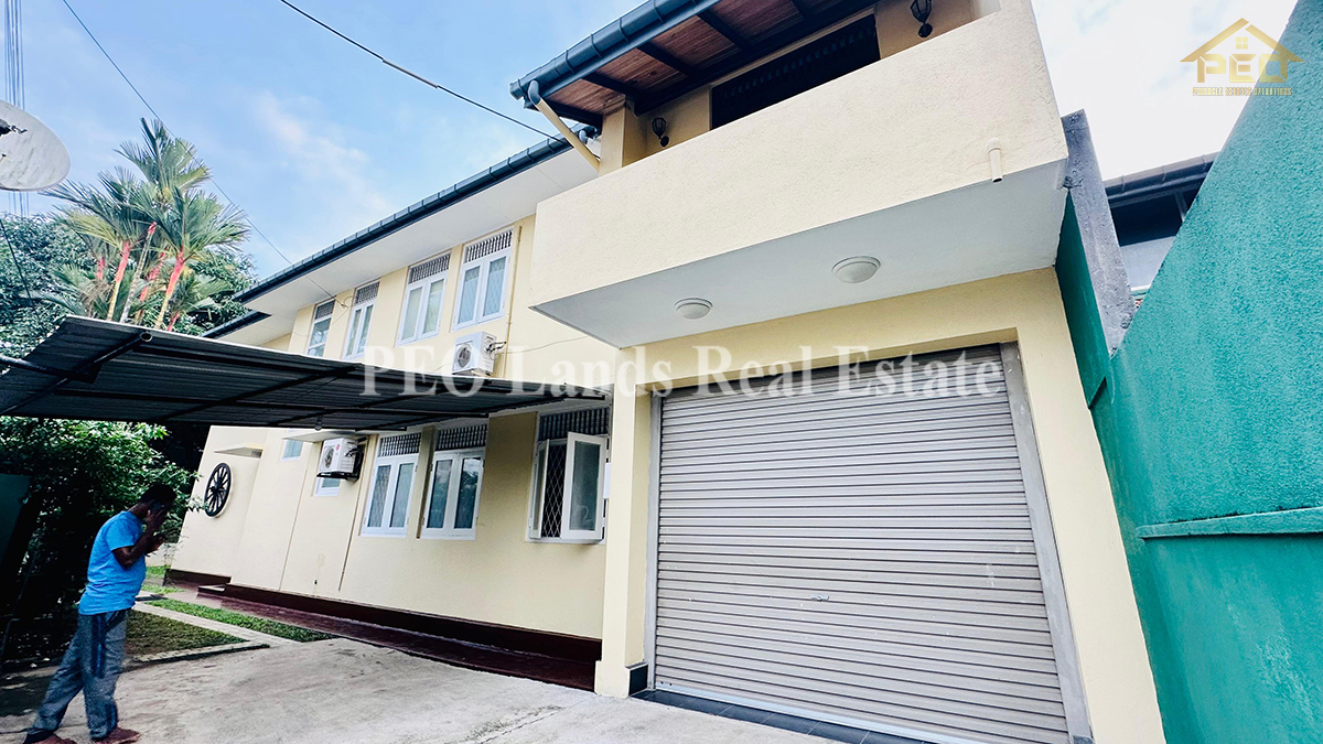 (S776) Two Storey House For Rent in Pitakotte