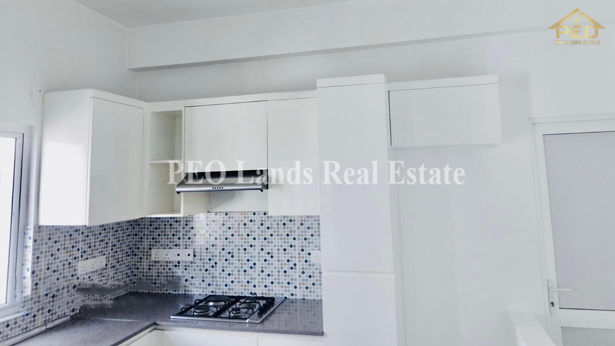 (S784) Trasure Trove Apartment For Sale in Colombo 8 (With out Furniture)
