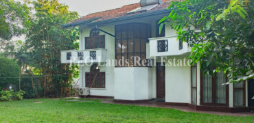 (S778) Two storey House for sale Thalawathugoda