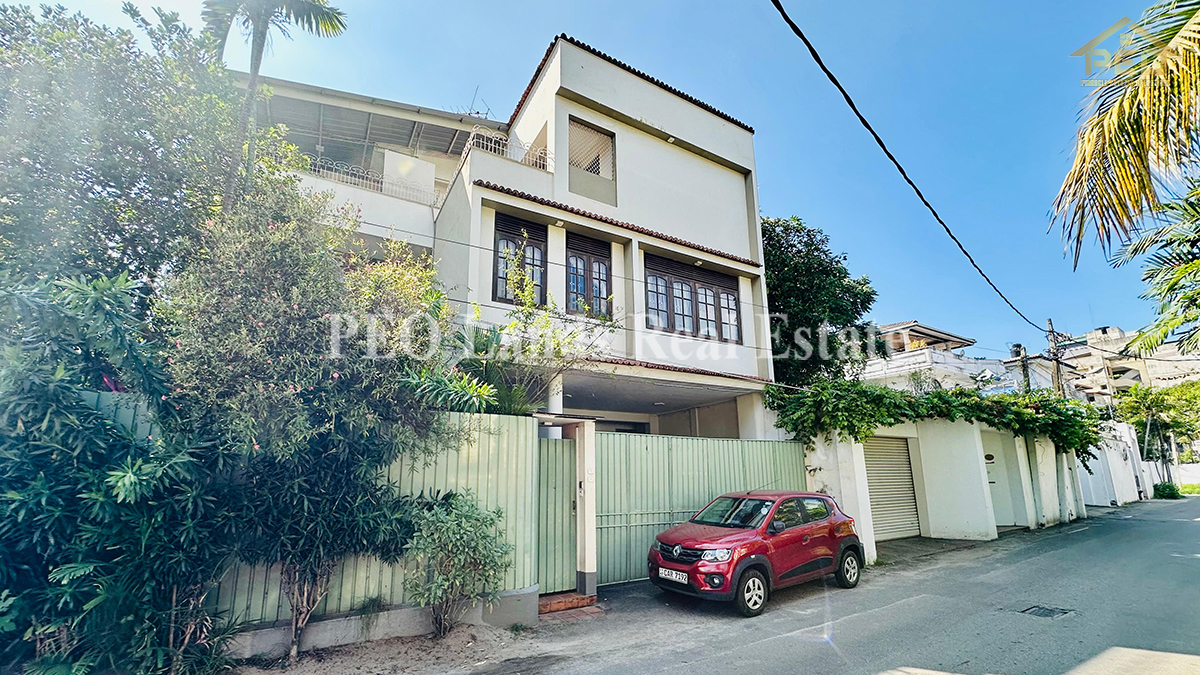 (S782) First Floor House For Rent in Colombo 3