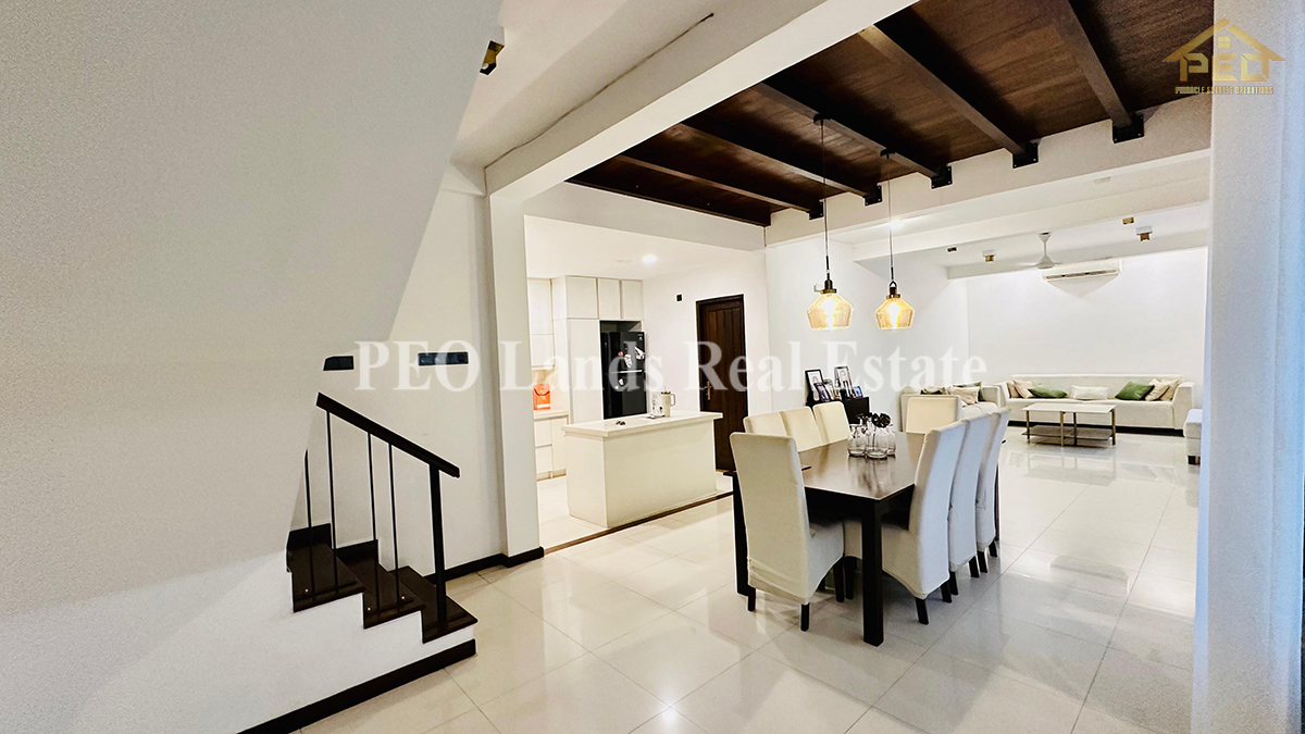 (S787) Modern Two Storey House For Rent in Gothatuwa