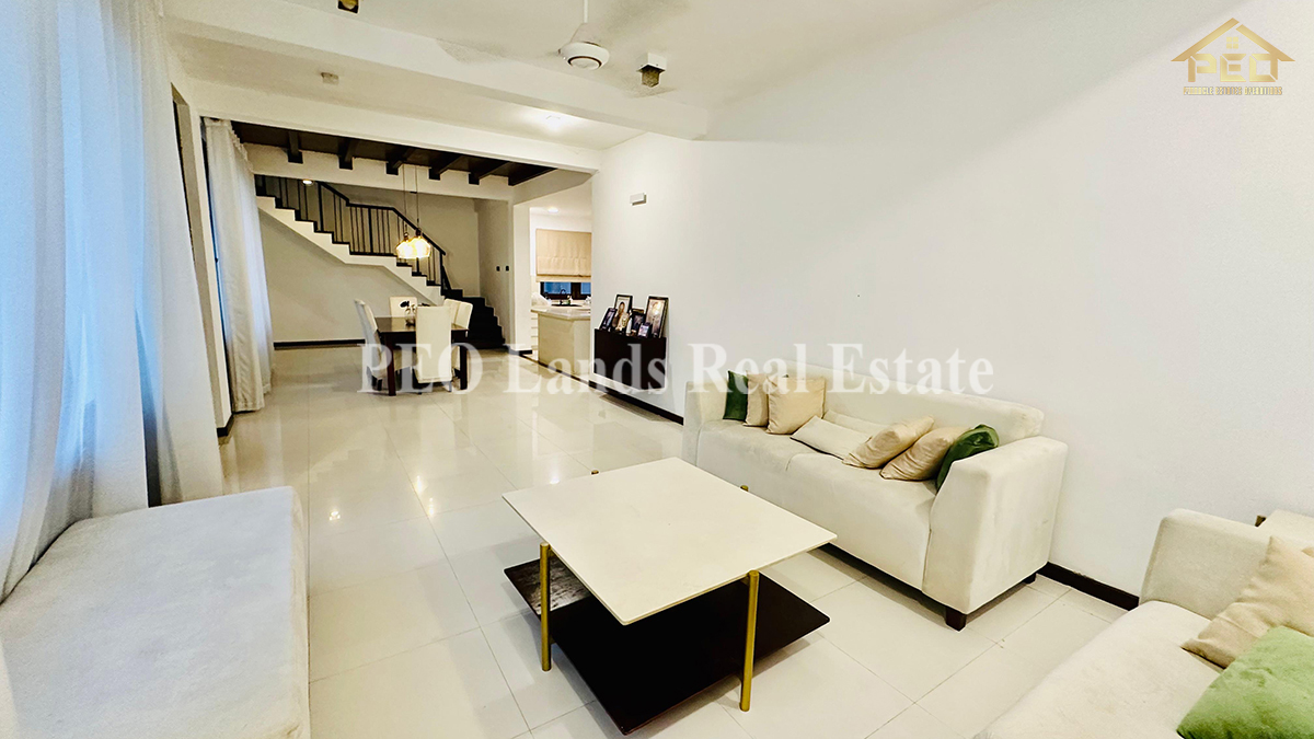 (S787) Modern Two Storey House For Rent in Gothatuwa