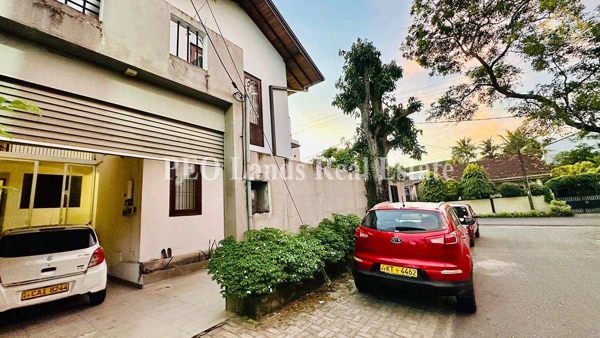 (S787) Modern Two Storey House For Rent in Gothatuwa