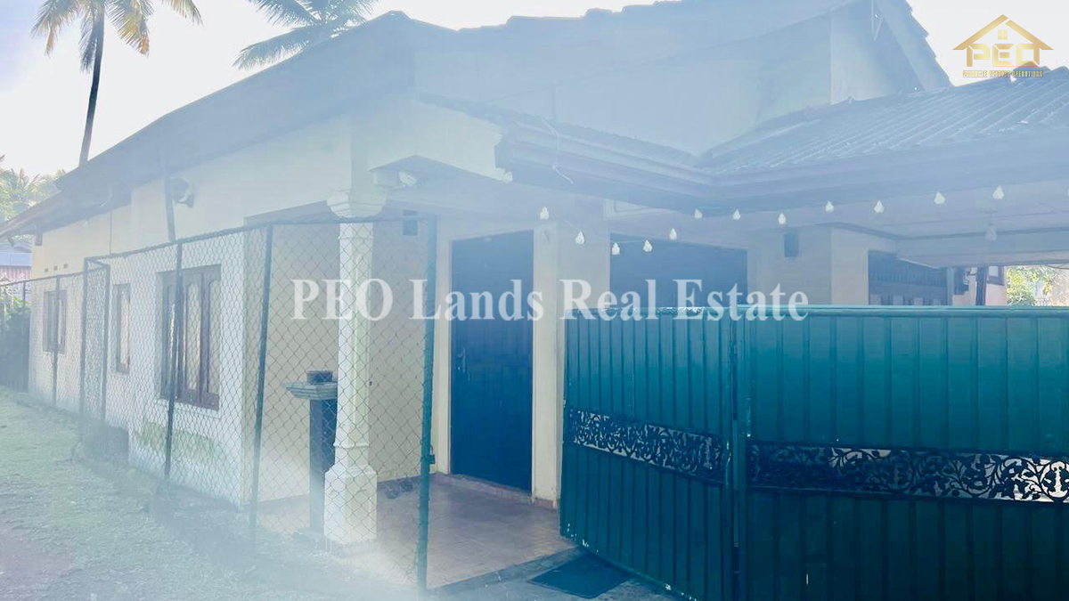 (K117) Two Storey House For Sale in Kadawatha