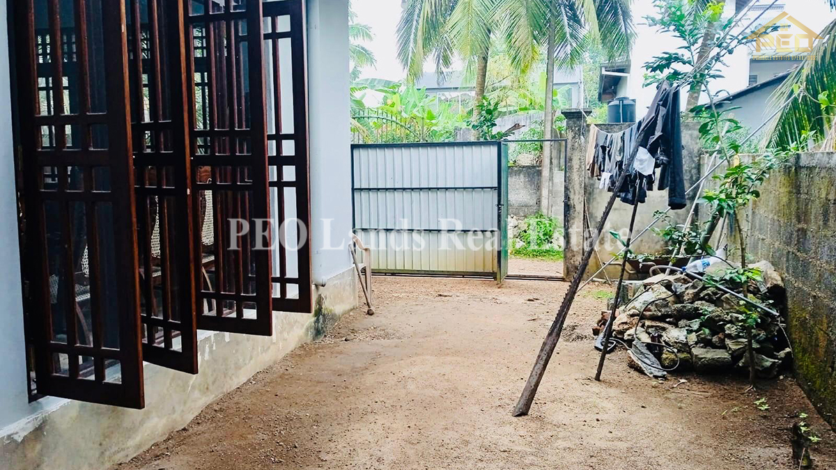 (RS218) Single Storey House For Sale in Bandaragama