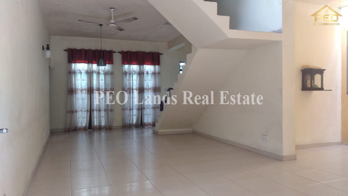(RS219) Two Storey House For Sale in Moratuwa