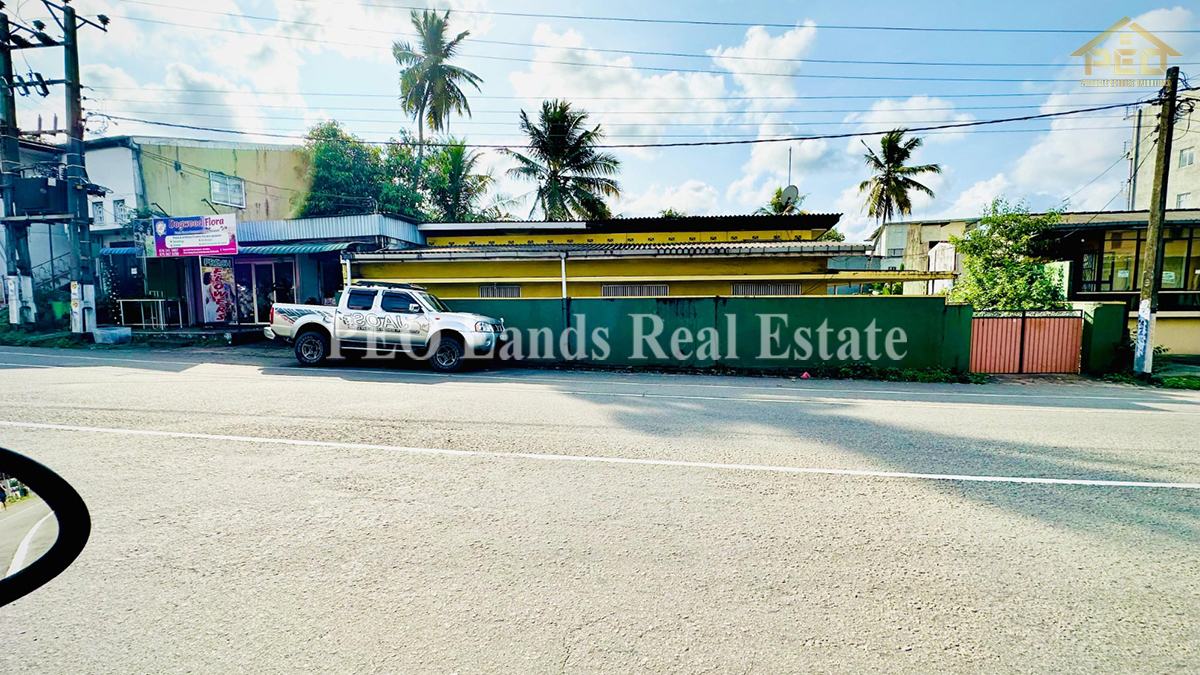 (ML251) 34.2 Perch Land With House for Sale in Malabe ( Land Value Only)