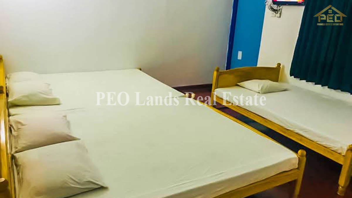 (DC479) Business land with property for sale in Colombo Road, Avissawella