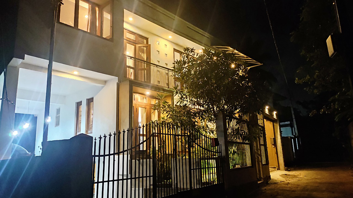 (S805) Architect designed Semi furnished 3 story house for rent in Battaramulla Koswatta